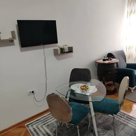 Jugi Parking Public Free Apartamento *