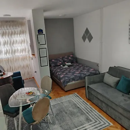 Jugi Parking Public Free * Novi Pazar