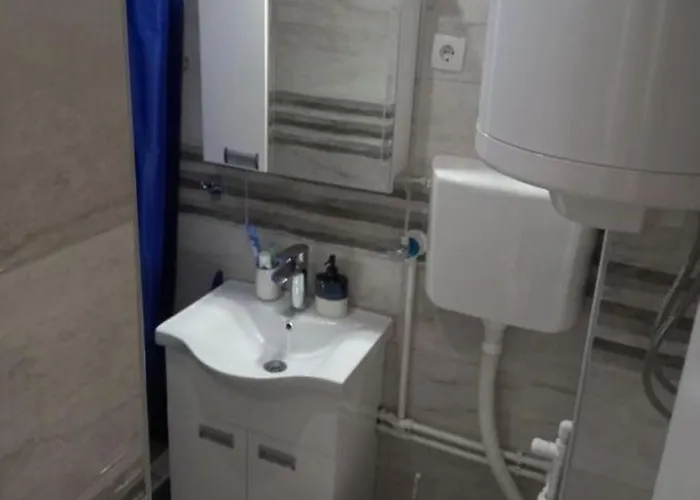 Lux Jugi Parking Public Free شقة *